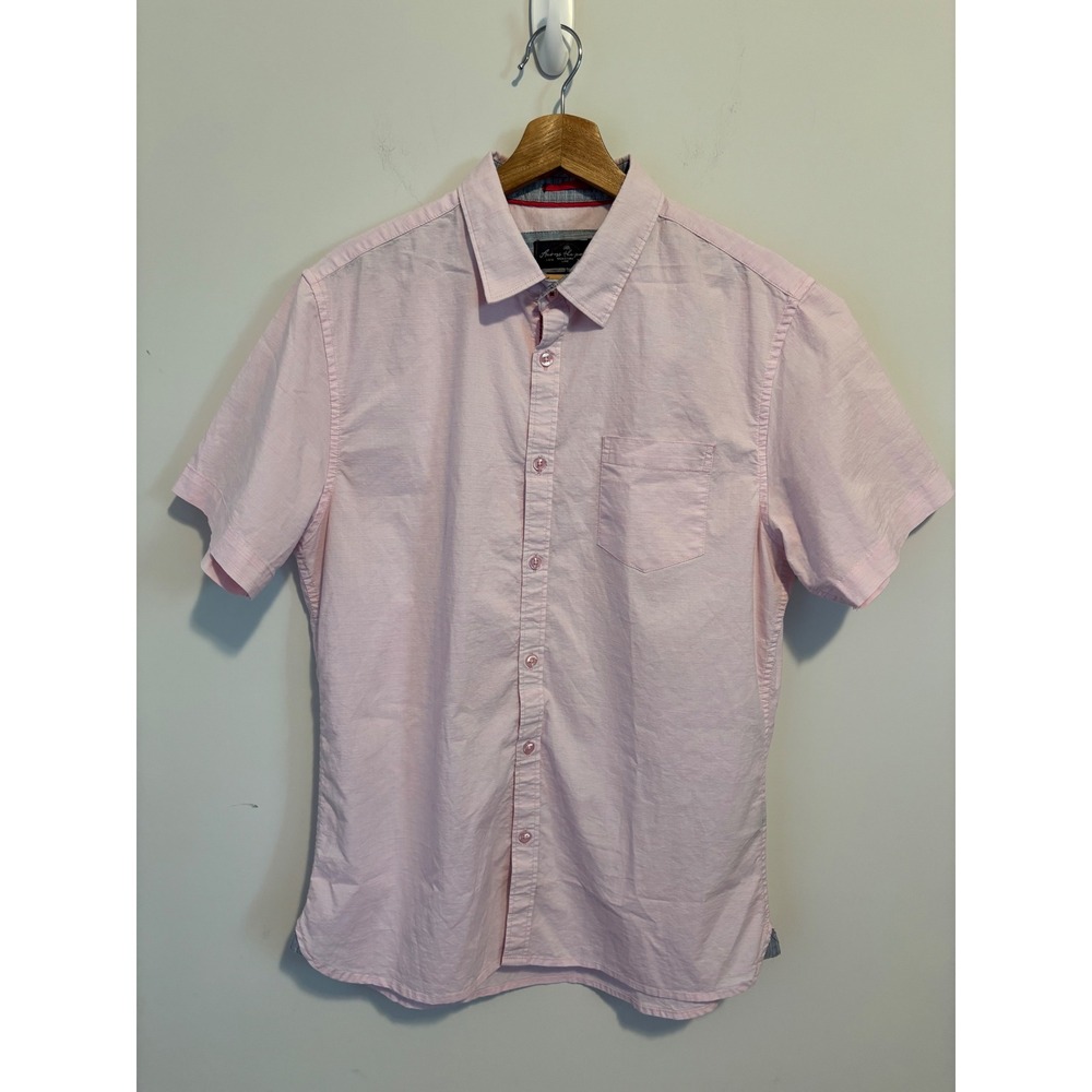 Across The Pond Mens Large Pink Short Sleeve Button Down Shirt Signature Line